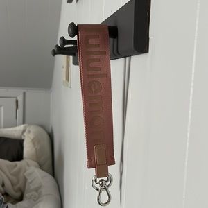 LULULEMON NEVER LOST KEYCHAIN